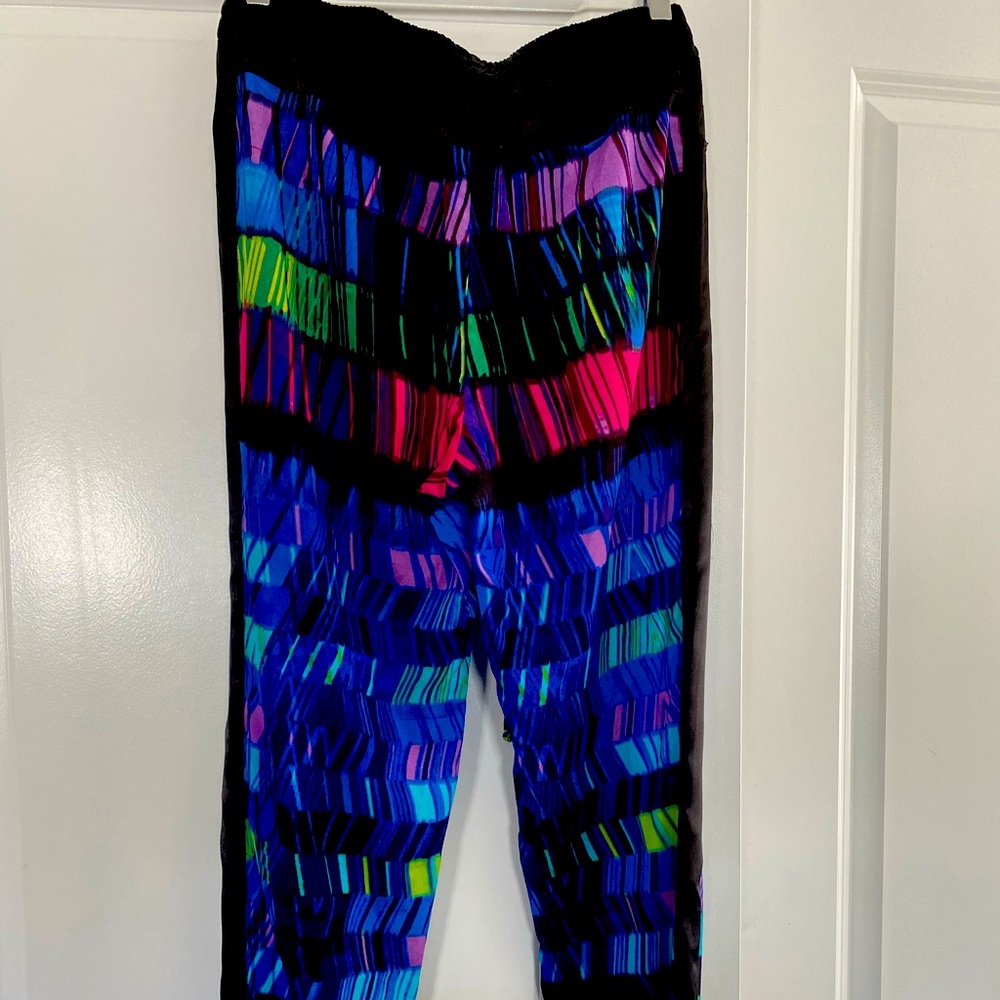 bebe multi-colored joggers, tapered at ankle.